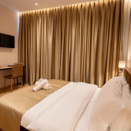 Boutique Jera Inn *