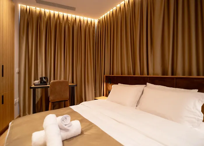 Boutique Jera Τίρανα