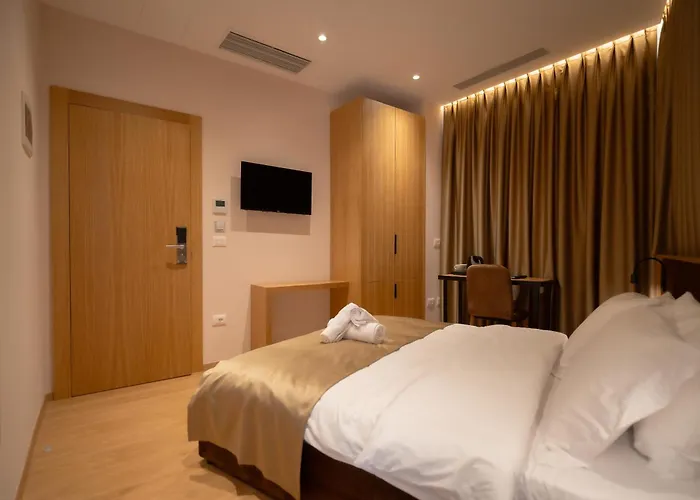 Boutique Jera * Τίρανα