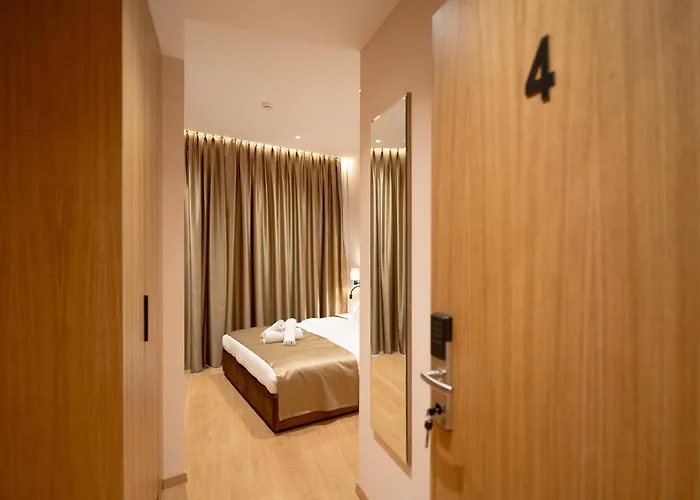 Boutique Jera * Τίρανα