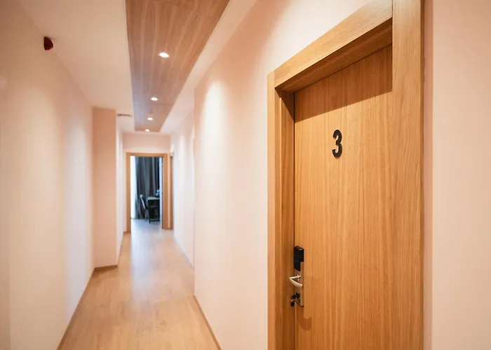 Boutique Jera * Tirana