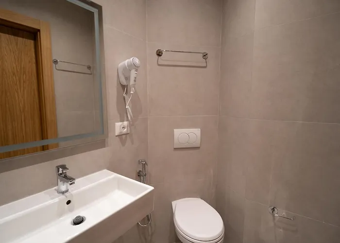 Boutique Jera Πανδοχείο Τίρανα